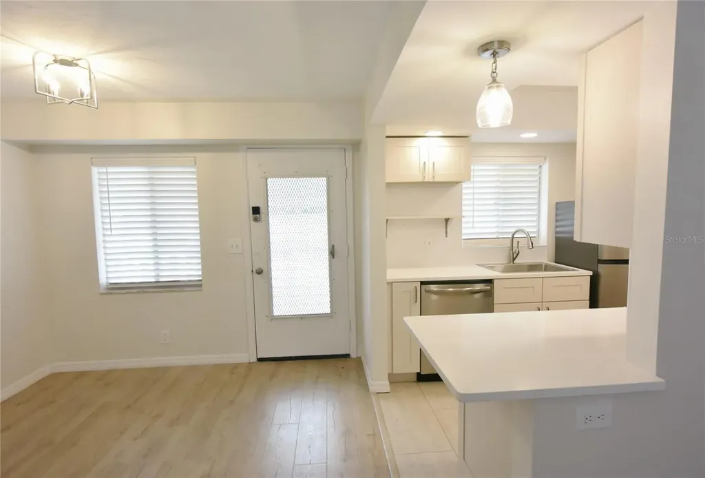 3751 S School Avenue Sarasota FL 34239