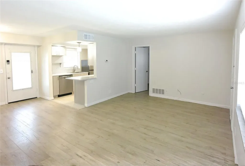 3751 S School Avenue Sarasota FL 34239