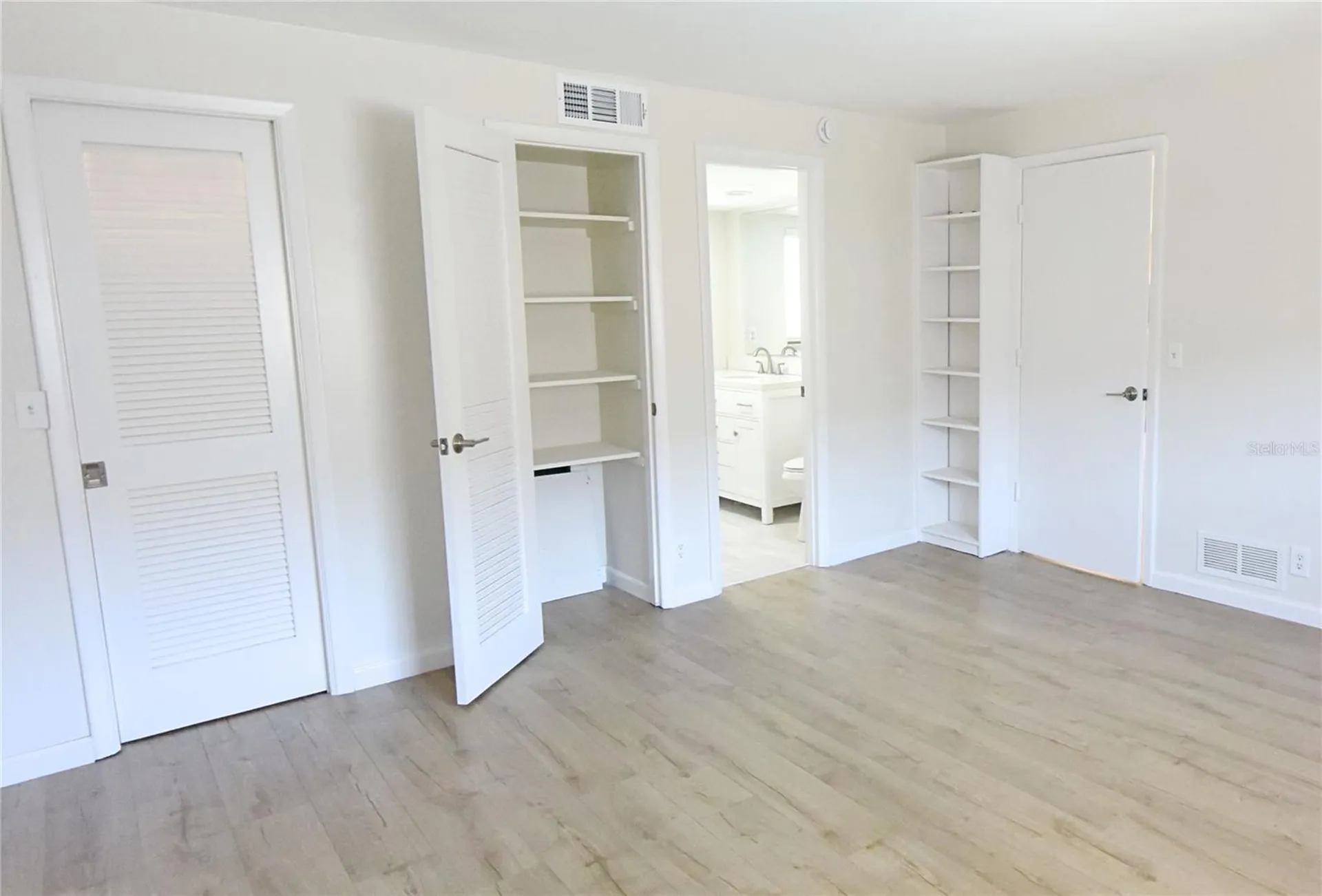 3751 S School Avenue Sarasota FL 34239