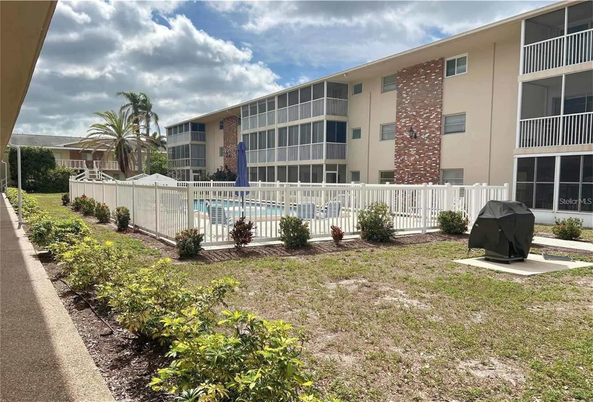 3751 S School Avenue Sarasota FL 34239