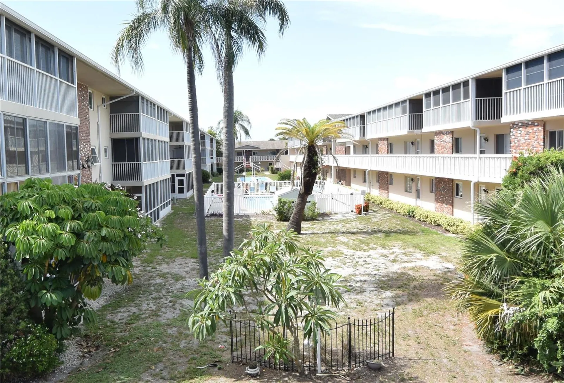 3751 S School Avenue Sarasota FL 34239