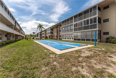 3751 S School Avenue Sarasota FL 34239