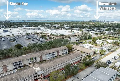 3751 S School Avenue Sarasota FL 34239