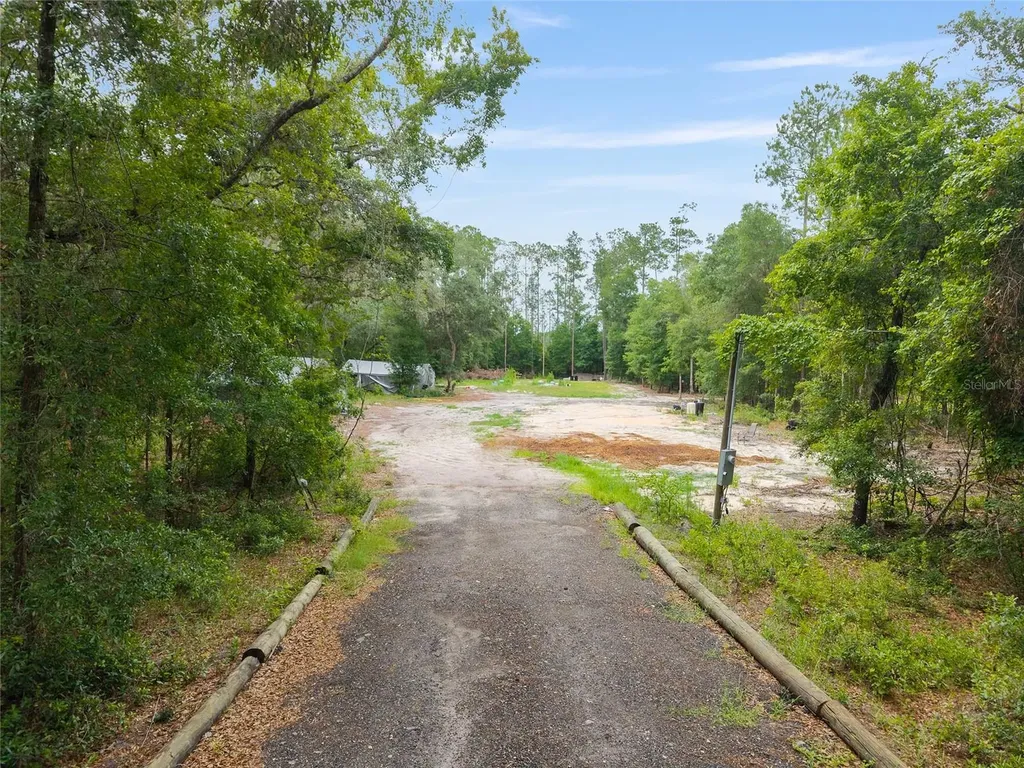 261 Ashley Lake Drive Melrose FL 32666