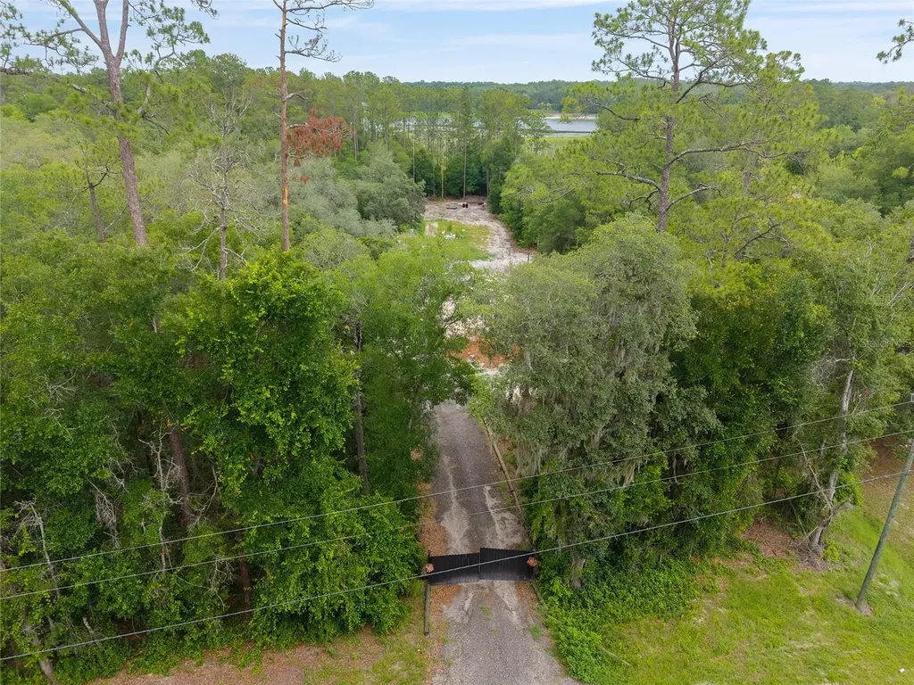 261 Ashley Lake Drive Melrose FL 32666