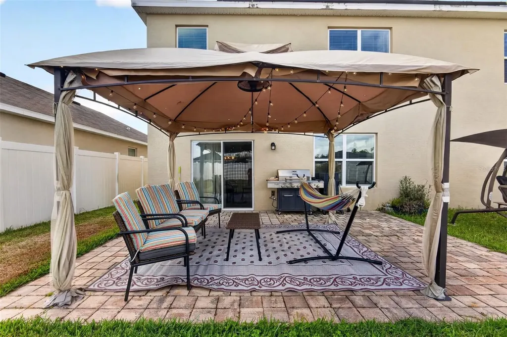7043 Silverado Ranch Boulevard Zephyrhills FL 33541