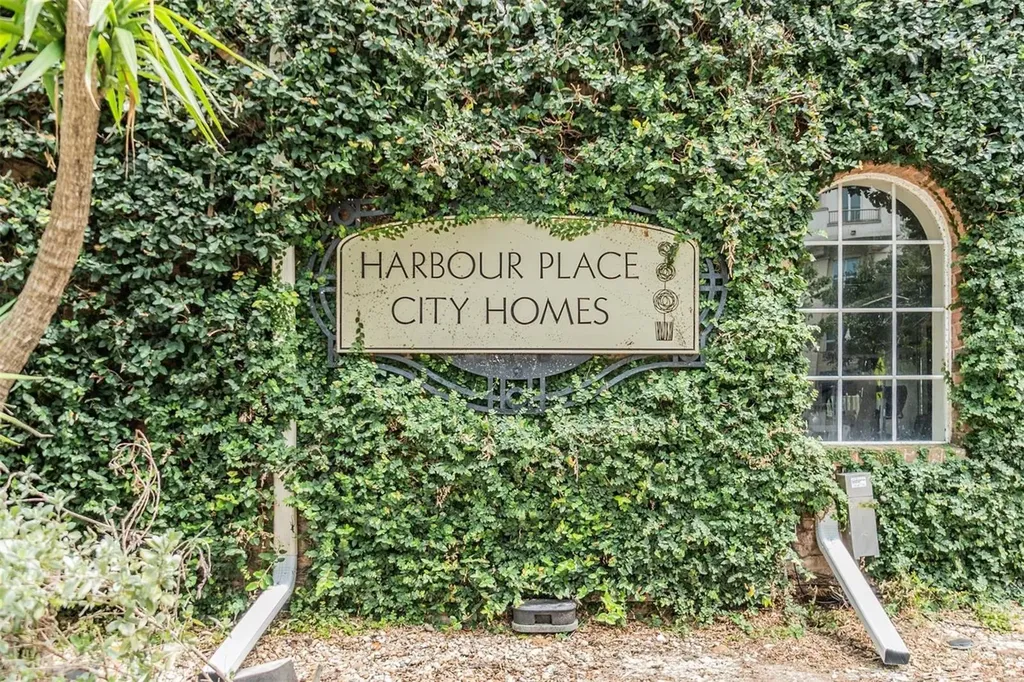 501 Knights Run Avenue Tampa FL 33602