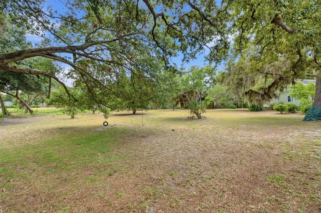 1747 Apache Trail Clearwater FL 33755