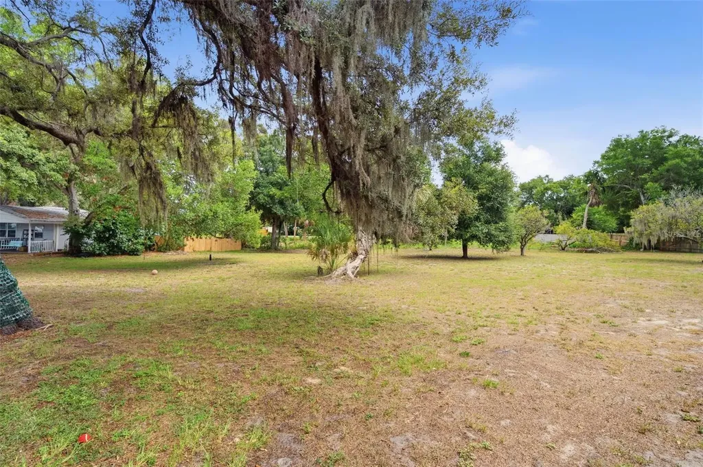 1747 Apache Trail Clearwater FL 33755