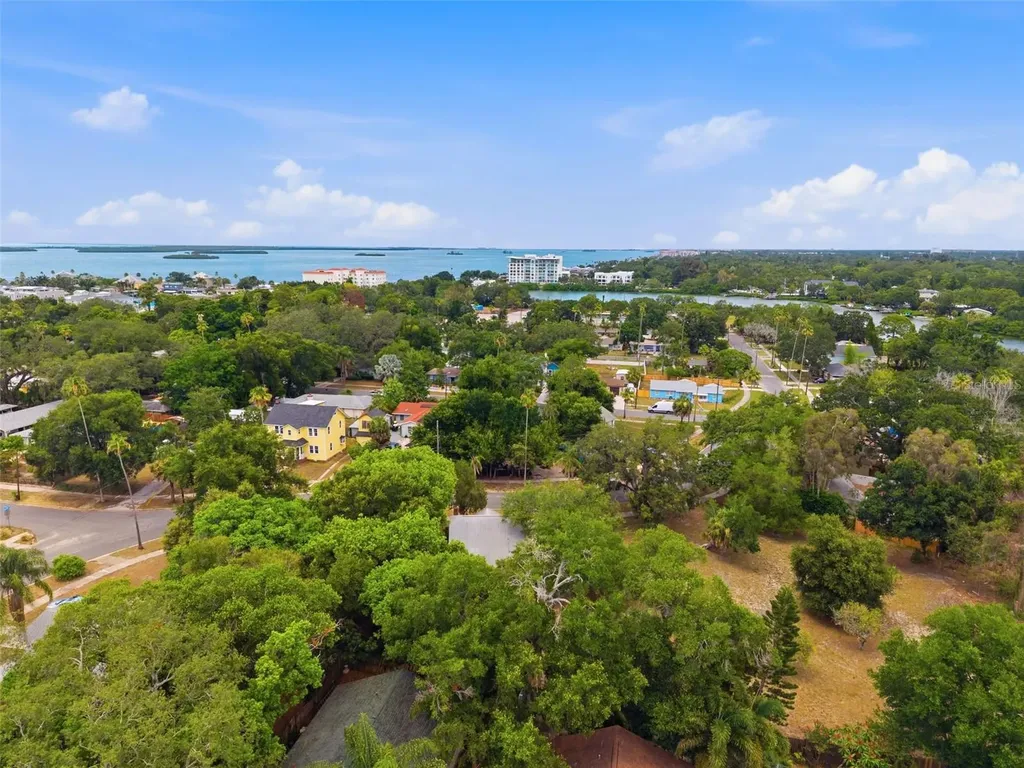 1747 Apache Trail Clearwater FL 33755