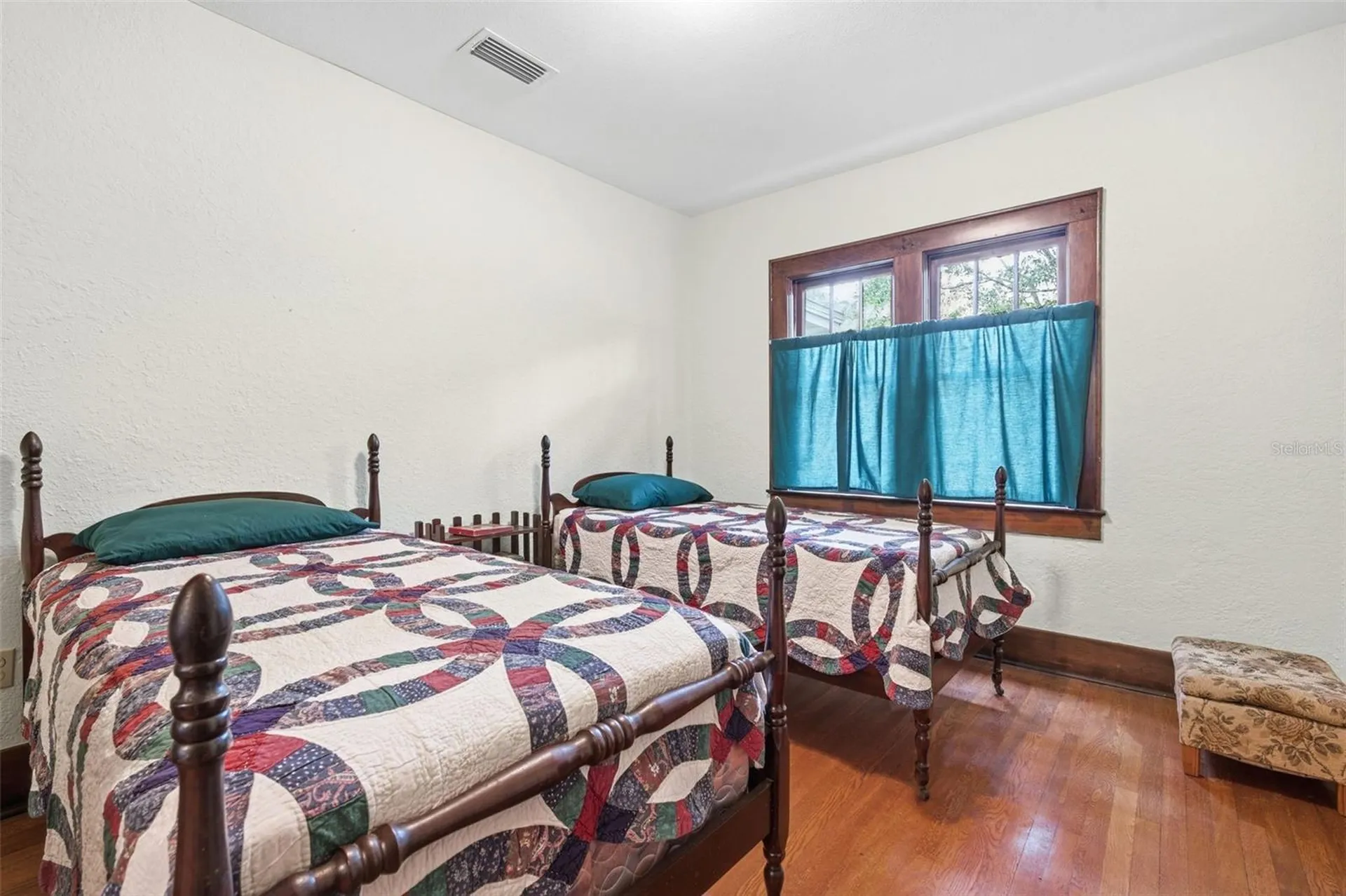 1747 Apache Trail Clearwater FL 33755