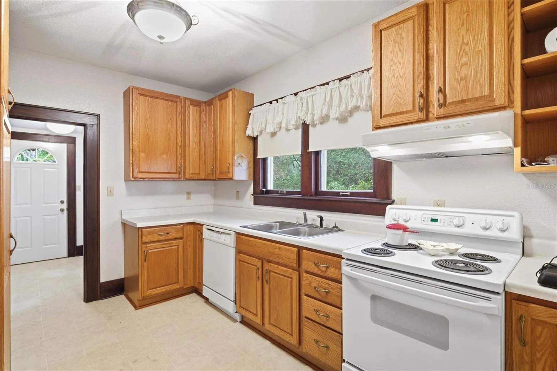 1747 Apache Trail Clearwater FL 33755