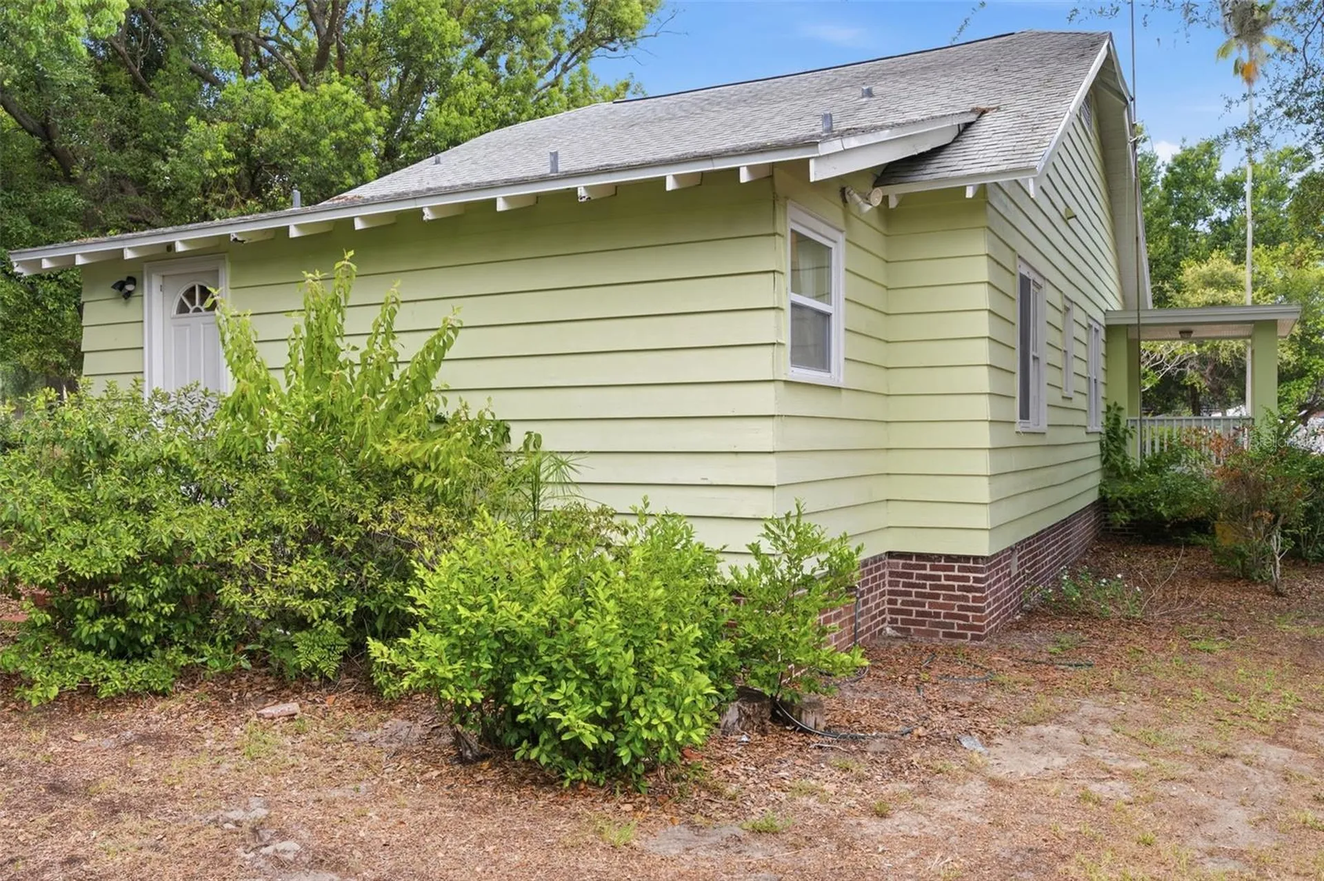 1747 Apache Trail Clearwater FL 33755
