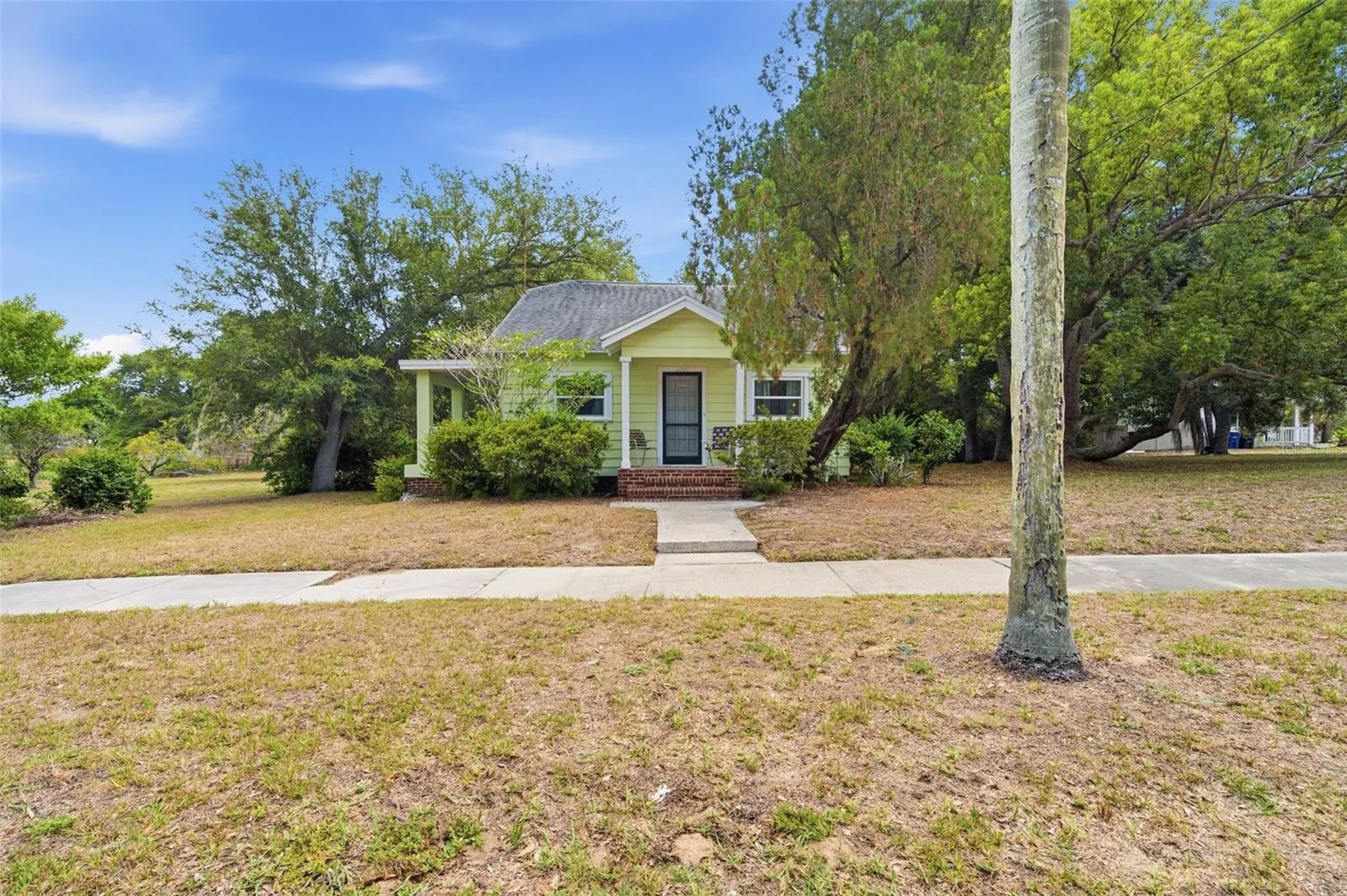 1747 Apache Trail Clearwater FL 33755