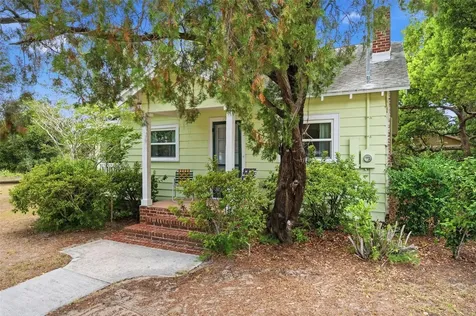1747 Apache Trail Clearwater FL 33755