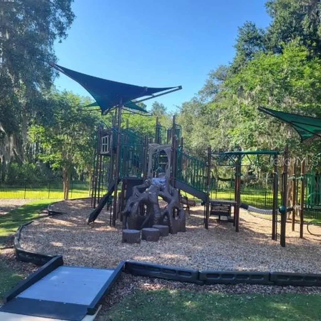 19455 Redwood Point Drive Tampa FL 33647