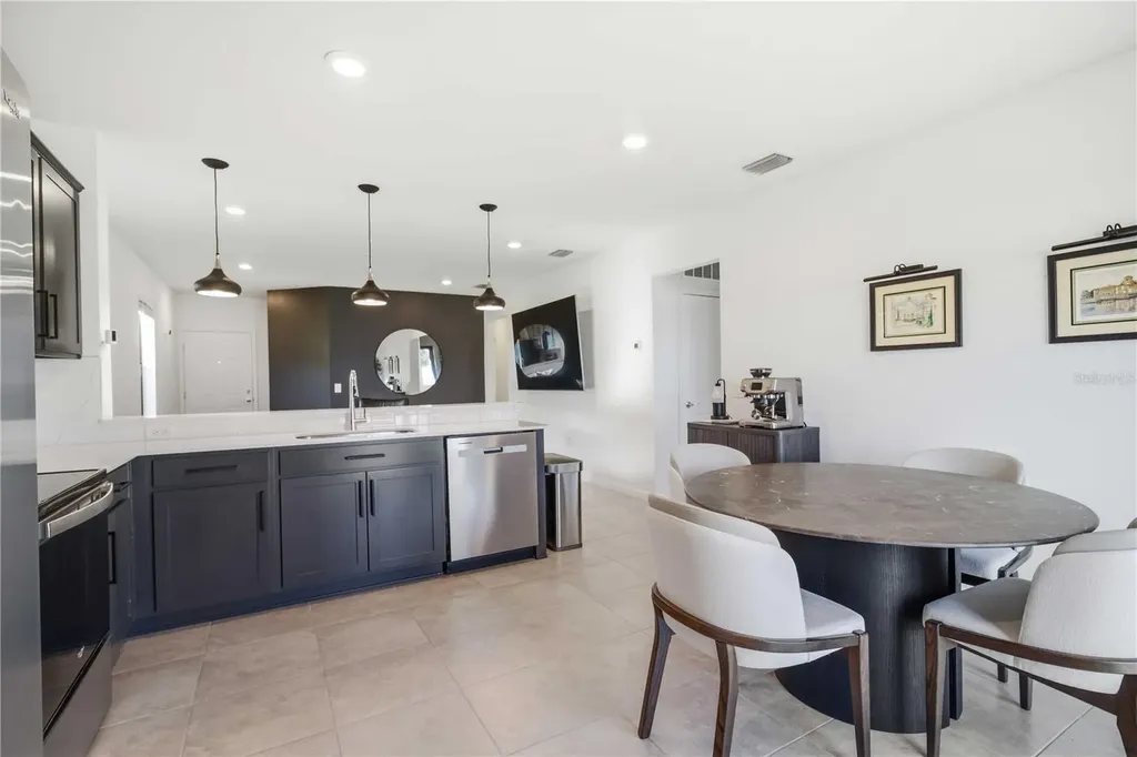 6548 Silverstar Drive Sarasota FL 34240