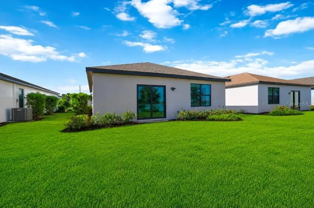 6548 Silverstar Drive Sarasota FL 34240