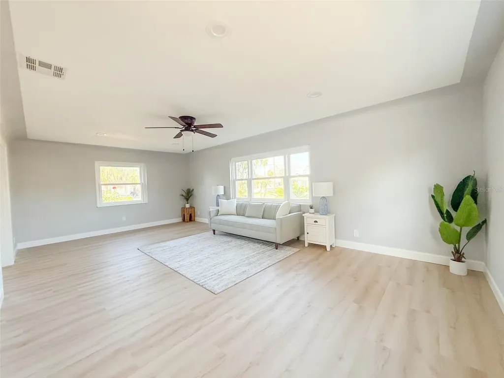 13290 3rd Street E Madeira Beach FL 33708