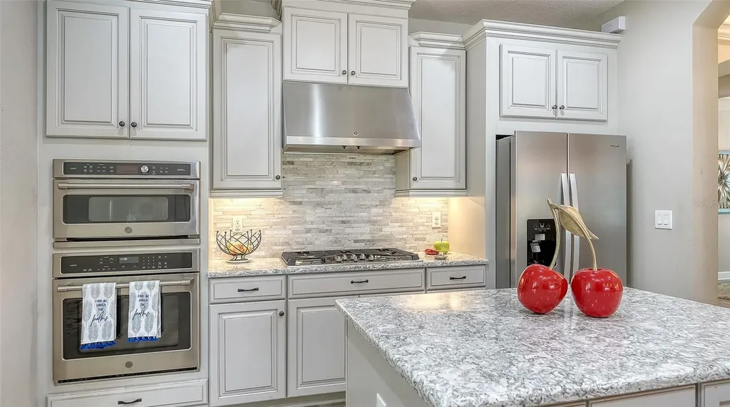 5873 Anise Drive Sarasota FL 34238