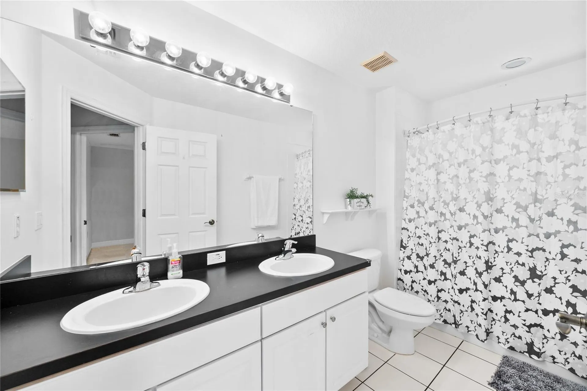 4930 Atwood Drive Orlando FL 32828
