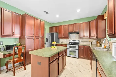 4930 Atwood Drive Orlando FL 32828