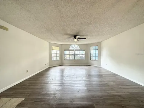 2717 N Poinciana Boulevard Kissimmee FL 34746