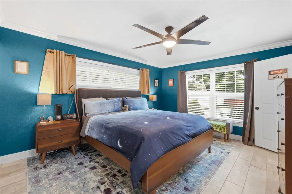 5220 39th Avenue N St Petersburg FL 33709