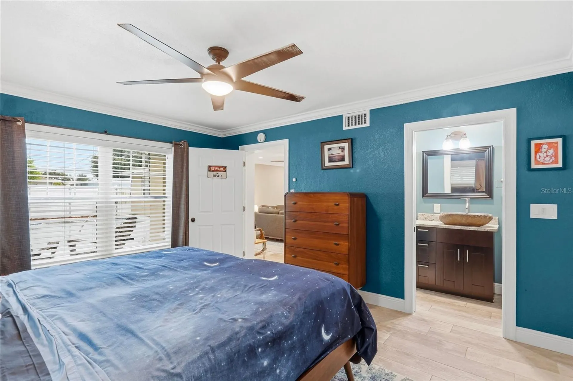 5220 39th Avenue N St Petersburg FL 33709