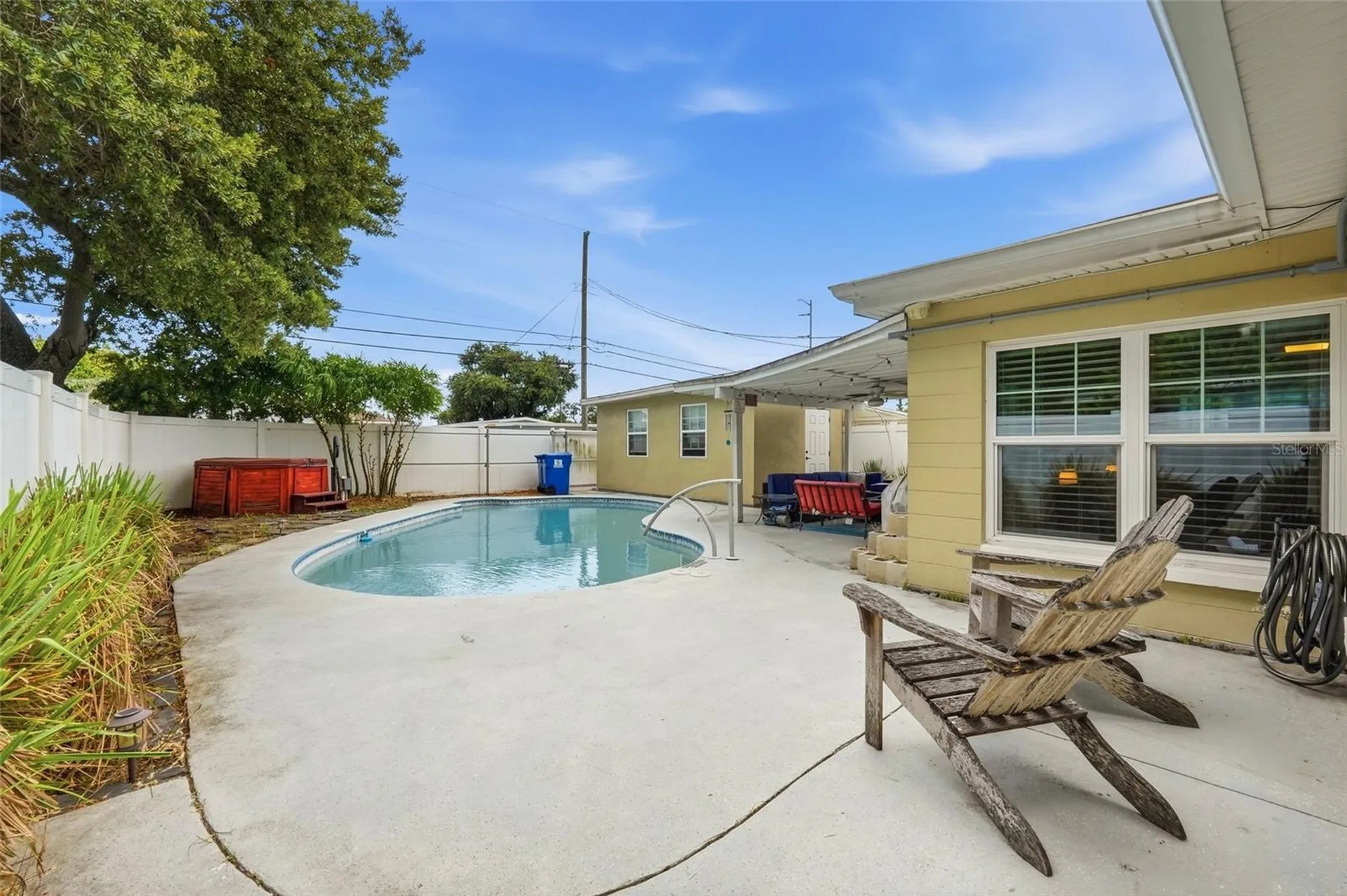 5220 39th Avenue N St Petersburg FL 33709