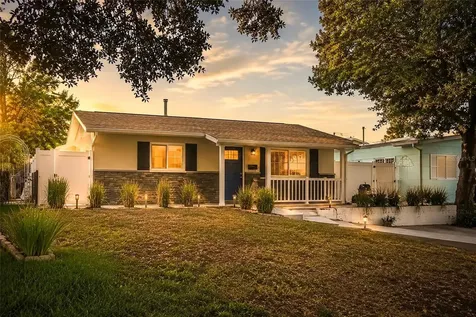 5220 39th Avenue N St Petersburg FL 33709