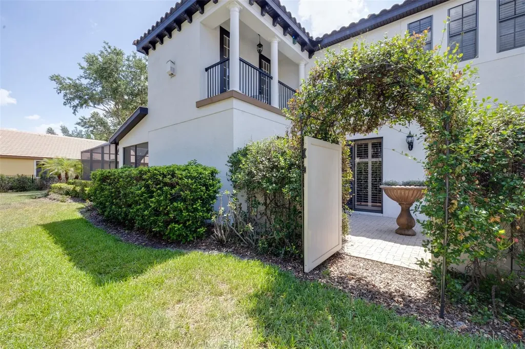 20302 Chestnut Grove Drive Tampa FL 33647