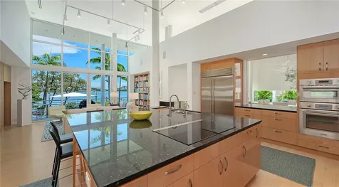 246 Morningside Drive Sarasota FL 34236