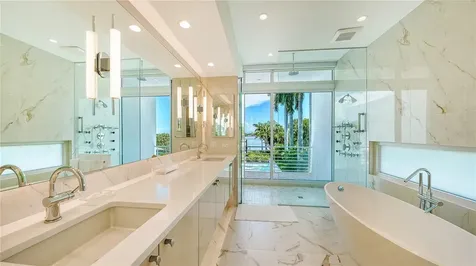 246 Morningside Drive Sarasota FL 34236