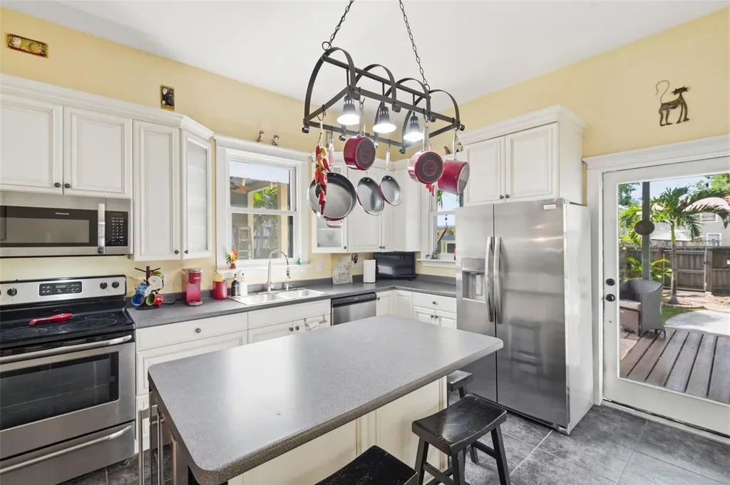 316 E Frances Avenue Tampa FL 33602