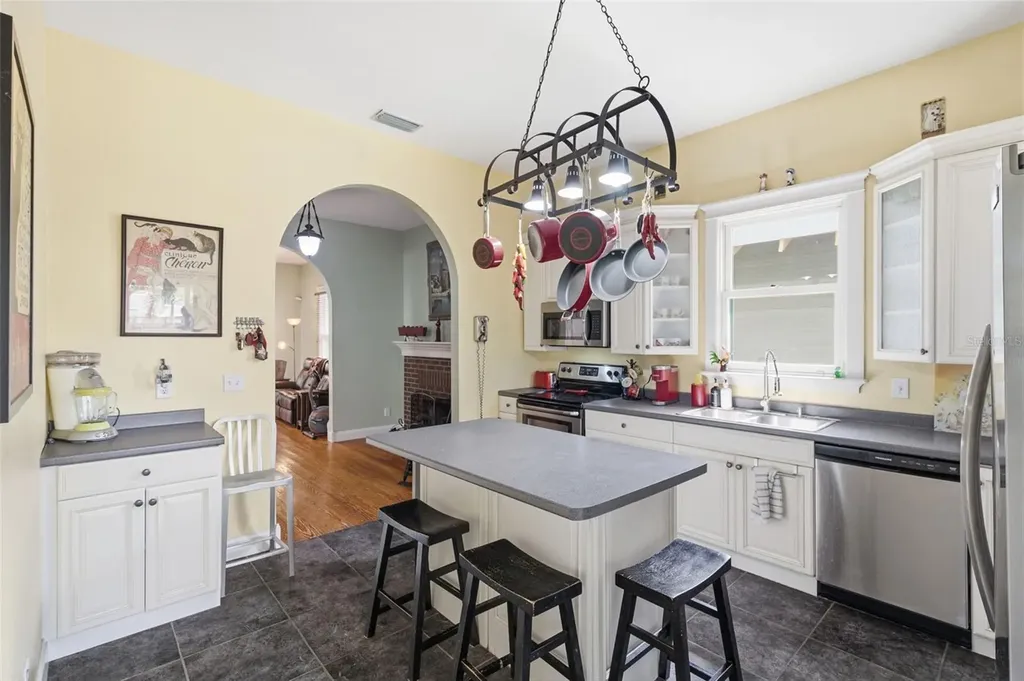 316 E Frances Avenue Tampa FL 33602