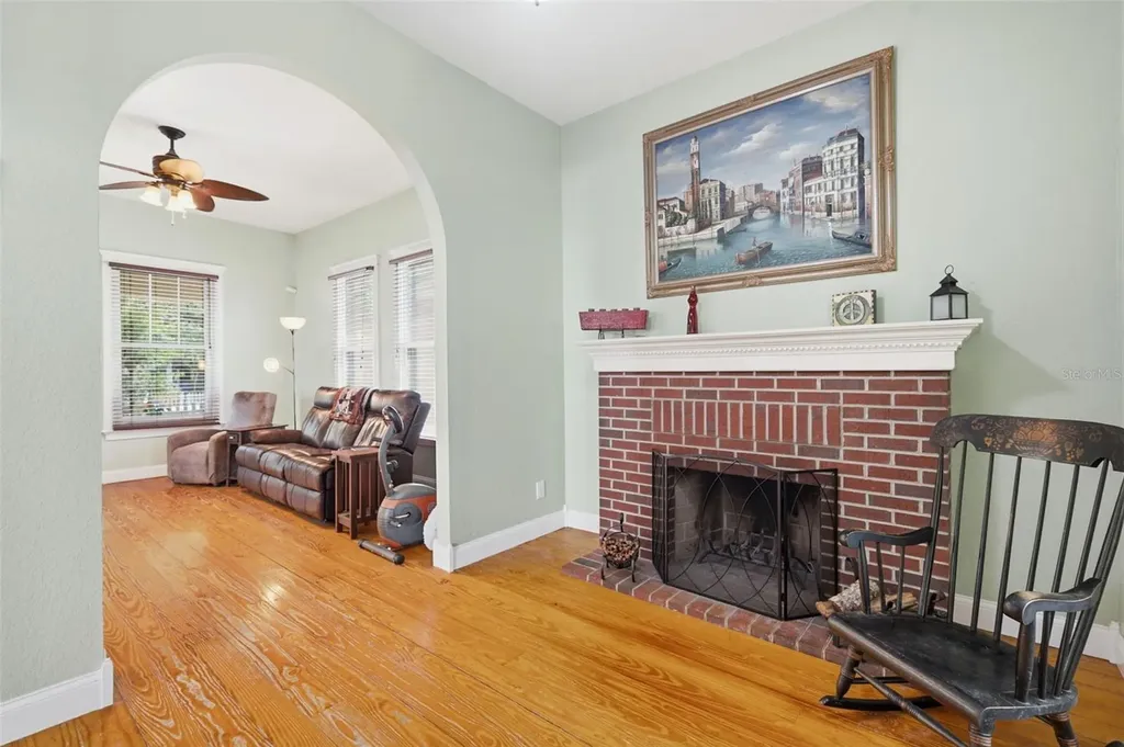 316 E Frances Avenue Tampa FL 33602