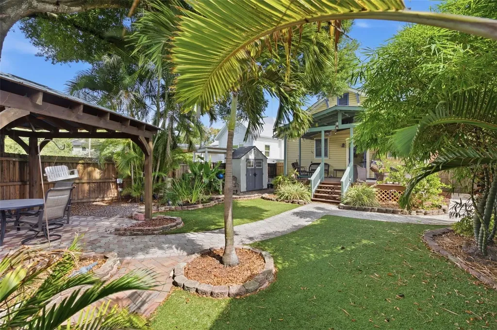 316 E Frances Avenue Tampa FL 33602
