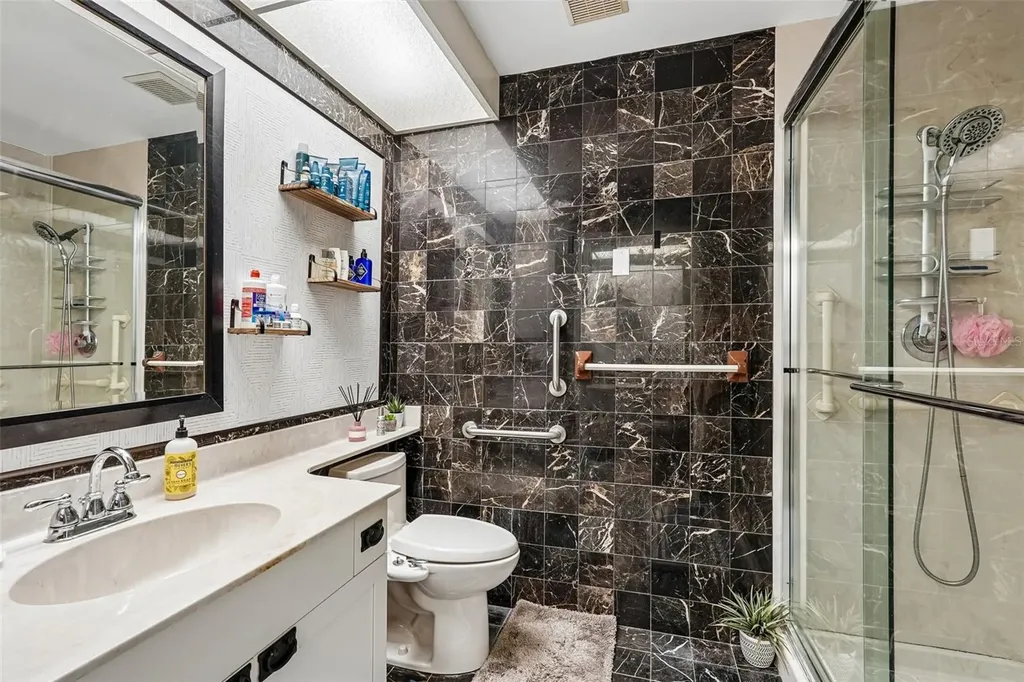 5676 Pipers Waite Sarasota FL 34235