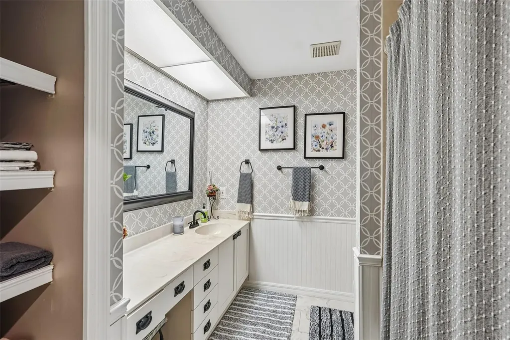 5676 Pipers Waite Sarasota FL 34235