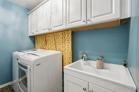 5676 Pipers Waite Sarasota FL 34235