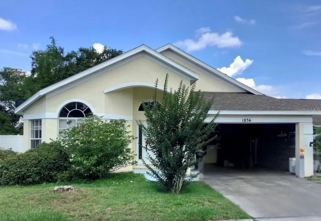 1836 Sandy Creek Lane Orlando FL 32826