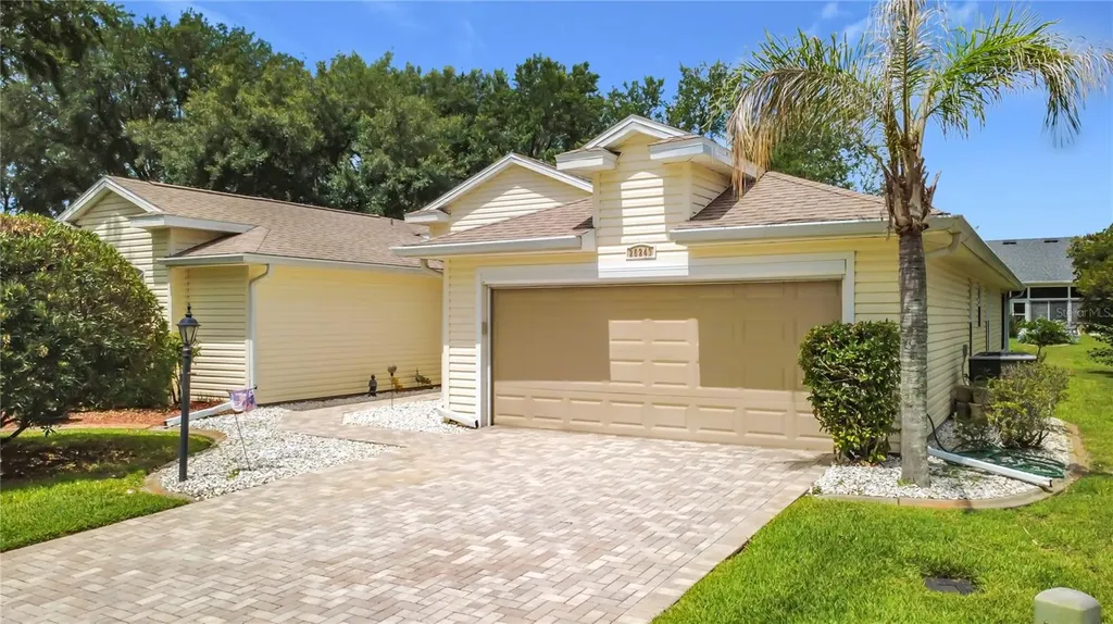 25243 River Crest Drive Leesburg FL 34748
