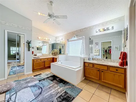 25243 River Crest Drive Leesburg FL 34748