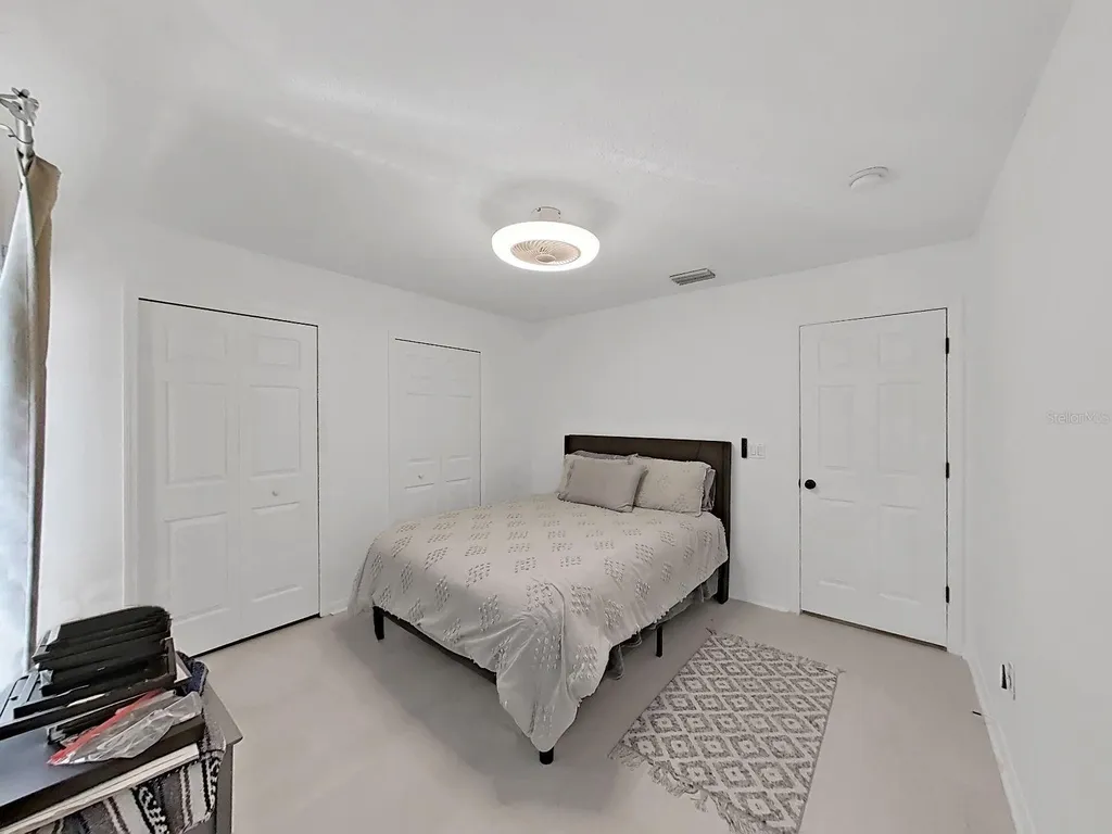 18126 Paradise Point Drive Tampa FL 33647