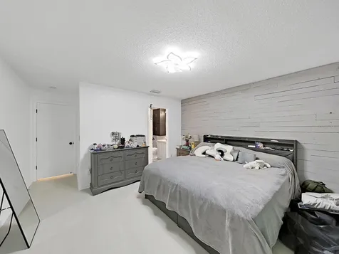 18126 Paradise Point Drive Tampa FL 33647