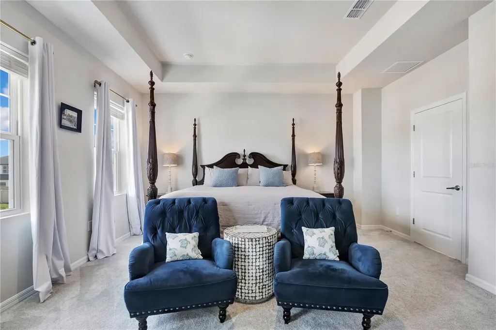 5972 Sacred Oak Avenue Mount Dora FL 32757