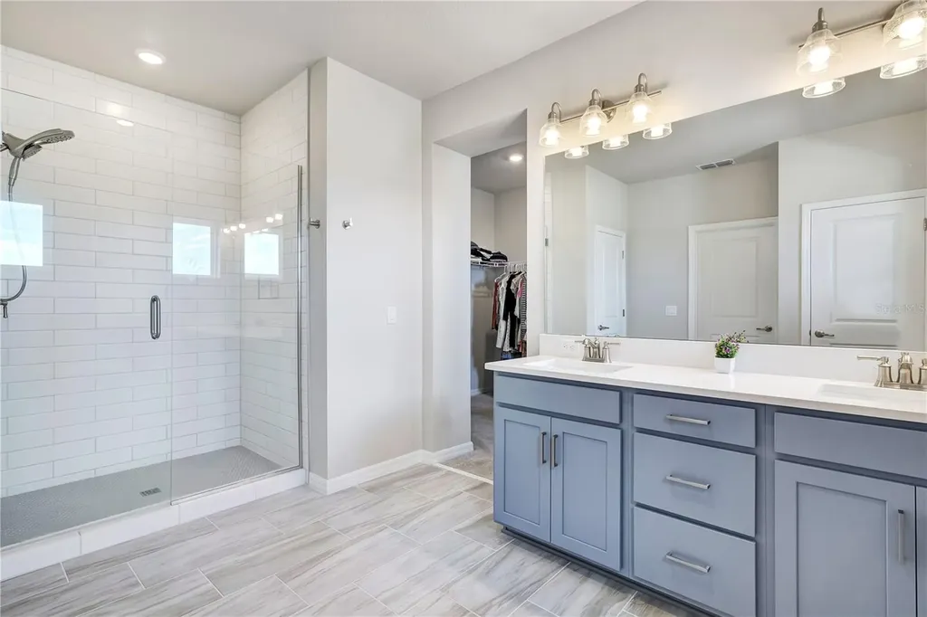 5972 Sacred Oak Avenue Mount Dora FL 32757
