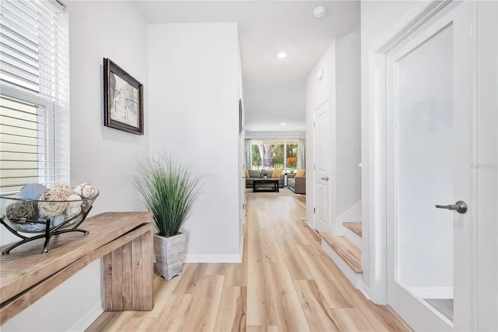 5972 Sacred Oak Avenue Mount Dora FL 32757