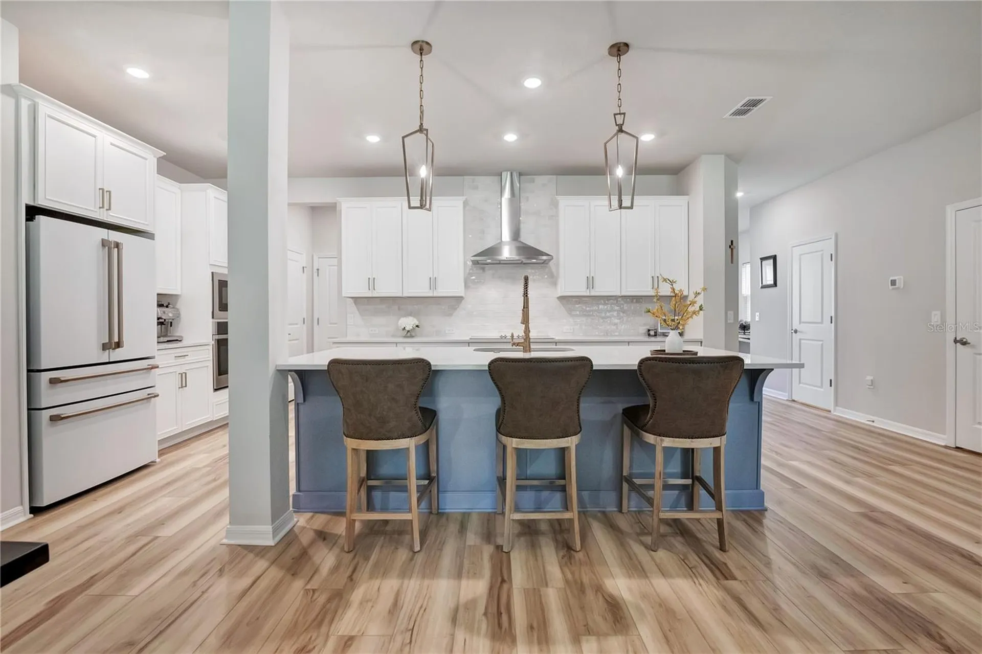 5972 Sacred Oak Avenue Mount Dora FL 32757